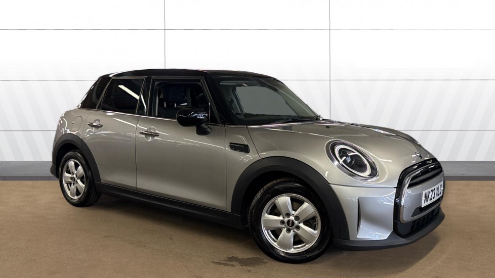 MINI Hatchback 1.5 Cooper Classic 5dr Auto Petrol Hatchback - Image 1