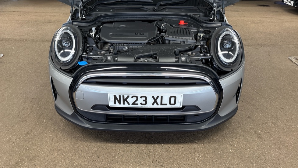 MINI Hatchback 1.5 Cooper Classic 5dr Auto Petrol Hatchback - Image 8