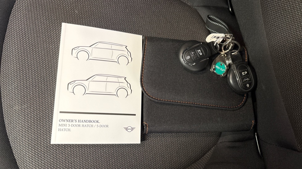 MINI Hatchback 1.5 Cooper Classic 5dr Auto Petrol Hatchback - Image 19