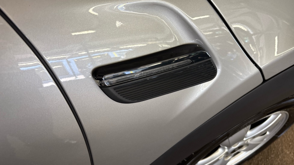 MINI Hatchback 1.5 Cooper Classic 5dr Auto Petrol Hatchback - Image 43