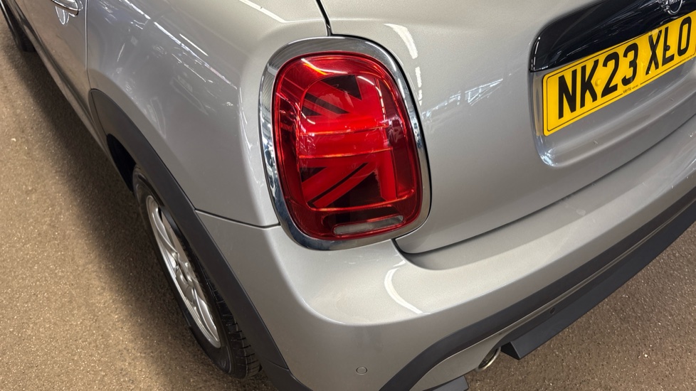 MINI Hatchback 1.5 Cooper Classic 5dr Auto Petrol Hatchback - Image 51