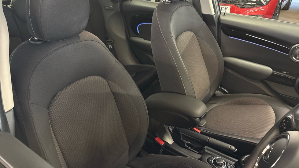 MINI Hatchback 1.5 Cooper Classic 5dr Auto Petrol Hatchback - Image 66