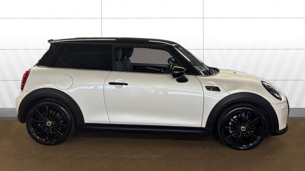 MINI Hatchback 135kW Cooper S Level 2 33kWh 3dr Auto Electric Hatchback - Image 5