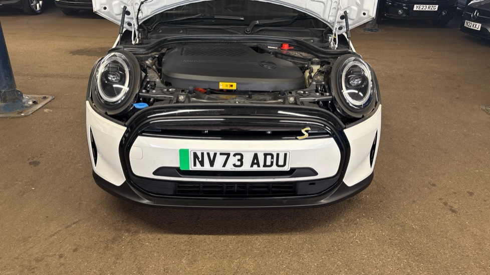 MINI Hatchback 135kW Cooper S Level 2 33kWh 3dr Auto Electric Hatchback - Image 8