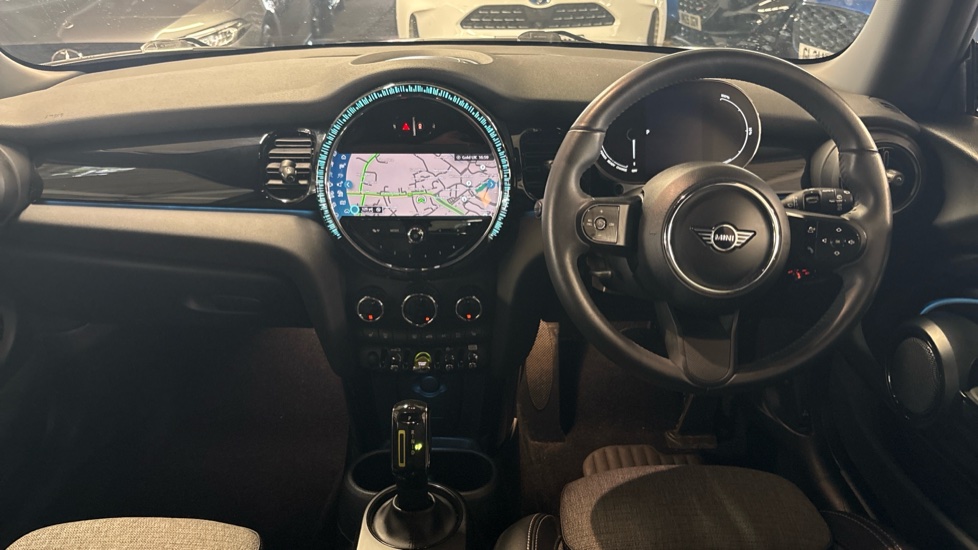 MINI Hatchback 135kW Cooper S Level 2 33kWh 3dr Auto Electric Hatchback - Image 10