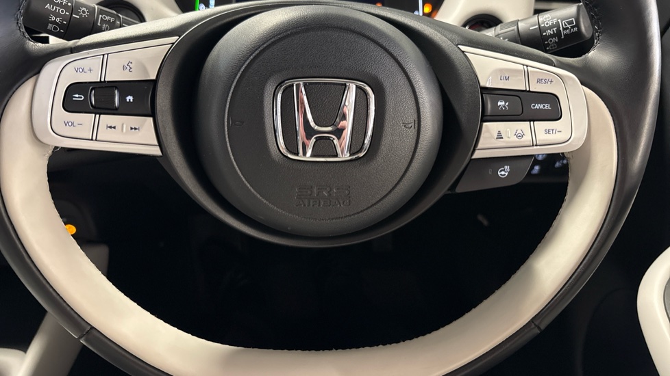 Honda Jazz 1.5 i-MMD Hybrid EX 5dr eCVT Hybrid Hatchback - Image 30