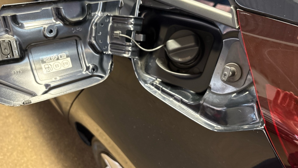 Honda Jazz 1.5 i-MMD Hybrid EX 5dr eCVT Hybrid Hatchback - Image 50
