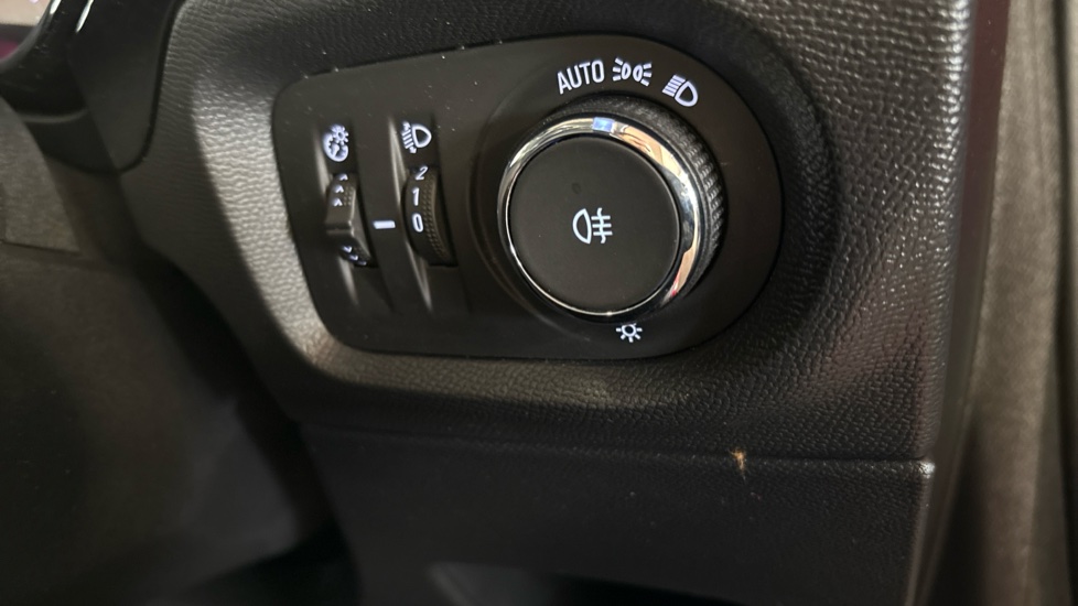 Vauxhall Corsa 1.2 Design 5dr Petrol Hatchback - Image 24