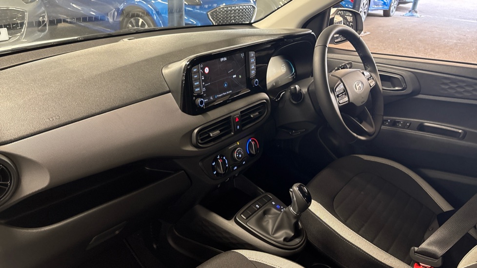 Hyundai i10 1.0 [63] Advance 5dr Auto [Nav] Petrol Hatchback - Image 9