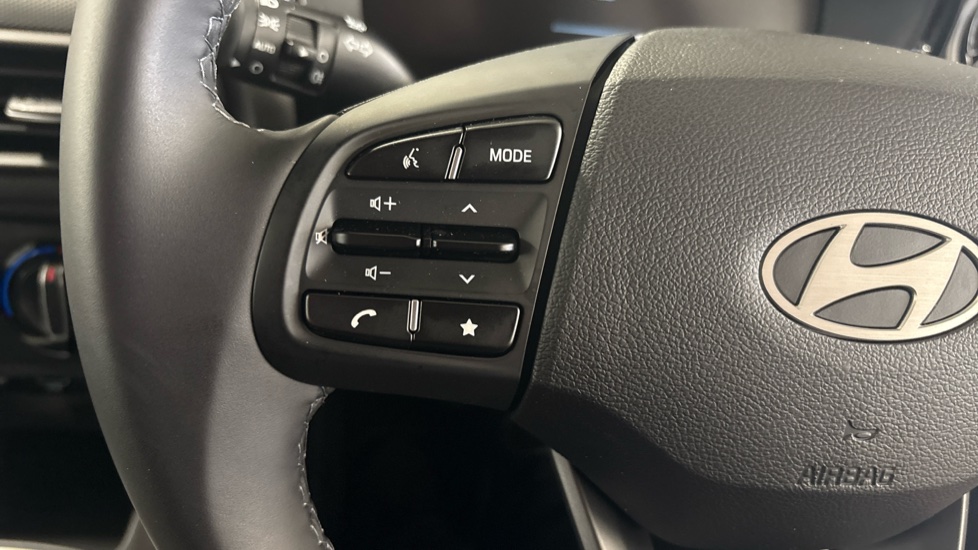 Hyundai i10 1.0 [63] Advance 5dr Auto [Nav] Petrol Hatchback - Image 28