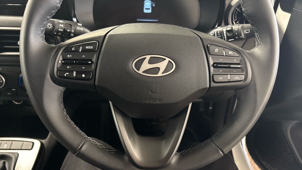Hyundai i10 1.0 [63] Advance 5dr Auto [Nav] Petrol Hatchback - Image 29