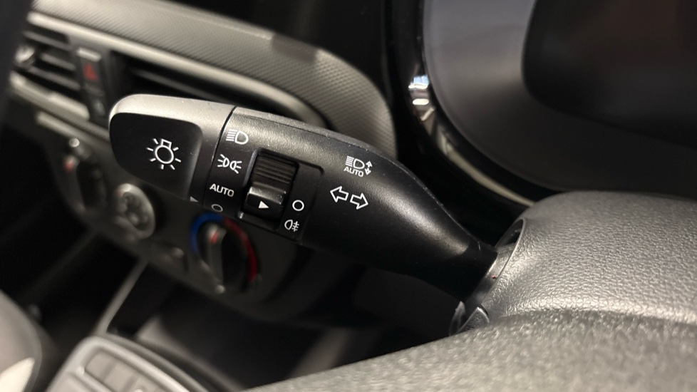 Hyundai i10 1.0 [63] Advance 5dr Auto [Nav] Petrol Hatchback - Image 31