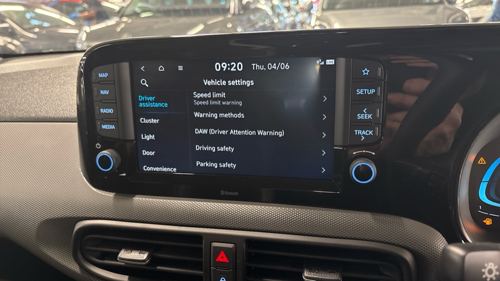 Hyundai i10 1.0 [63] Advance 5dr Auto [Nav] Petrol Hatchback - Image 35