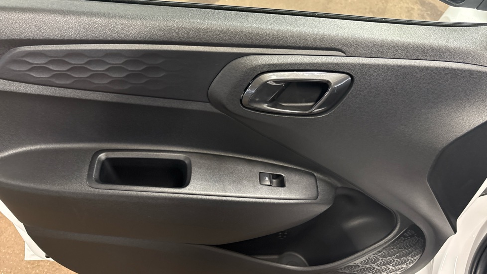 Hyundai i10 1.0 [63] Advance 5dr Auto [Nav] Petrol Hatchback - Image 63