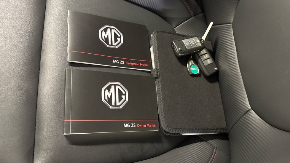 MG ZS 1.5 VTi-TECH Exclusive 5dr Petrol Hatchback - Image 19