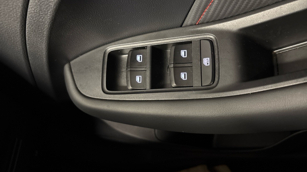 MG ZS 1.5 VTi-TECH Exclusive 5dr Petrol Hatchback - Image 23