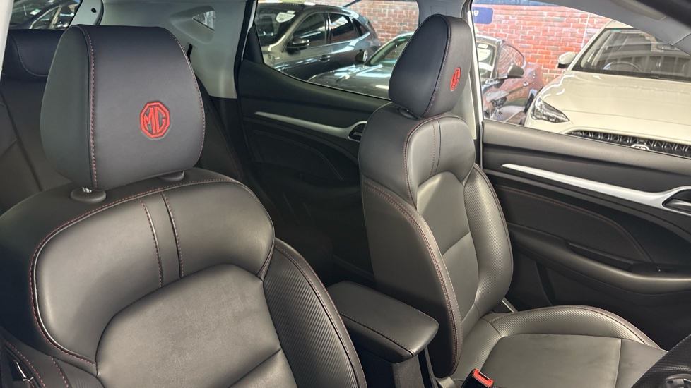 MG ZS 1.5 VTi-TECH Exclusive 5dr Petrol Hatchback - Image 67