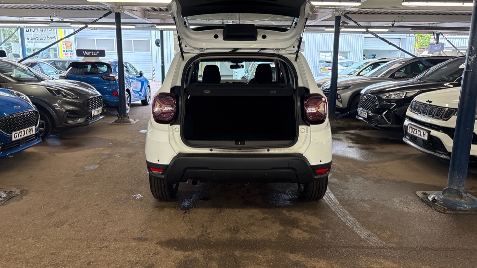 Dacia Duster 1.3 TCe 130 Comfort 5dr Petrol Estate - Image 4