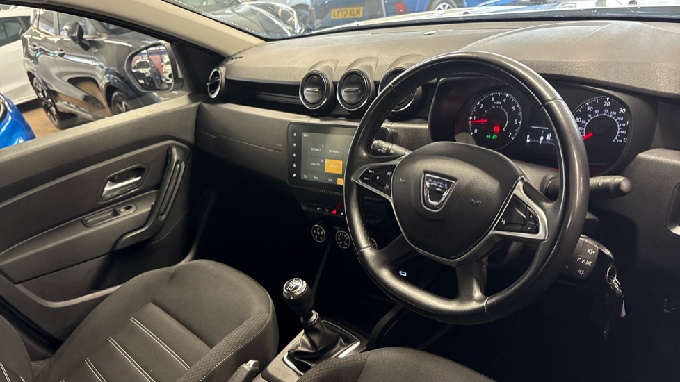 Dacia Duster 1.3 TCe 130 Comfort 5dr Petrol Estate - Image 11