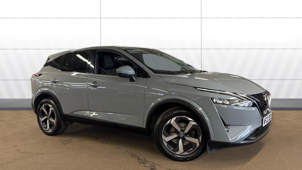 Nissan Qashqai 1.3 DiG-T MH N-Connecta 5dr Petrol Hatchback - Image 1