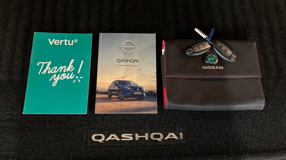 Nissan Qashqai 1.3 DiG-T MH N-Connecta 5dr Petrol Hatchback - Image 19