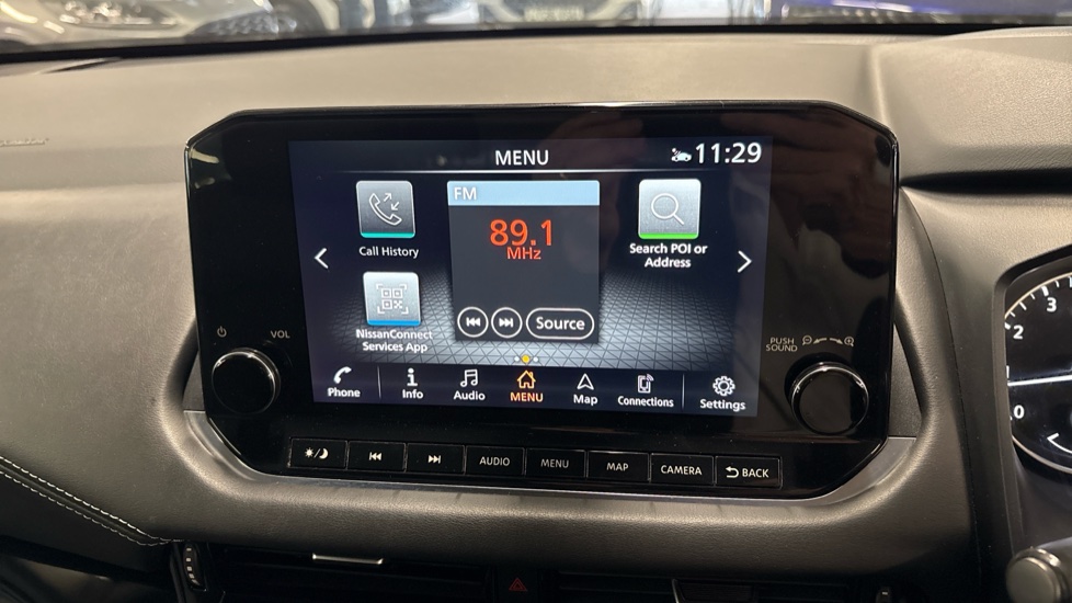 Nissan Qashqai 1.3 DiG-T MH N-Connecta 5dr Petrol Hatchback - Image 33