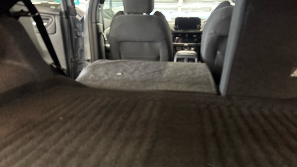 Nissan Qashqai 1.3 DiG-T MH N-Connecta 5dr Petrol Hatchback - Image 62