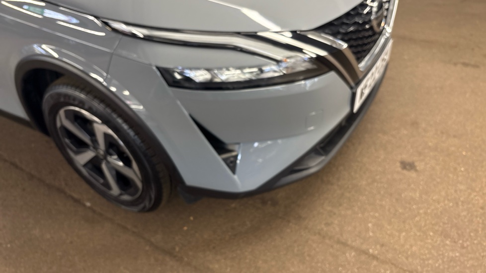 Nissan Qashqai 1.3 DiG-T MH N-Connecta 5dr Petrol Hatchback - Image 70