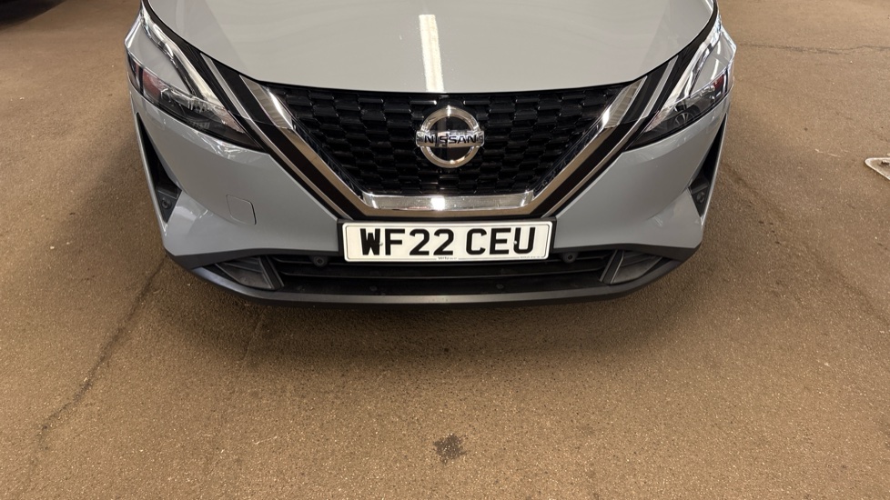 Nissan Qashqai 1.3 DiG-T MH N-Connecta 5dr Petrol Hatchback - Image 71