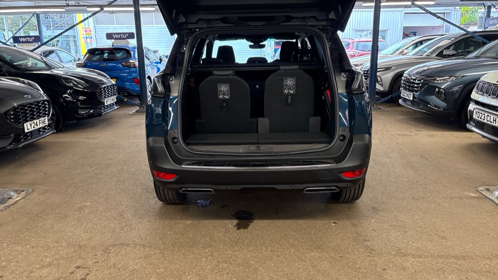 Peugeot 5008 1.2 PureTech GT Premium 5dr EAT8 Petrol Estate - Image 4