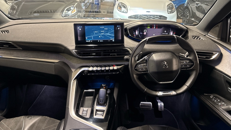 Peugeot 5008 1.2 PureTech GT Premium 5dr EAT8 Petrol Estate - Image 10