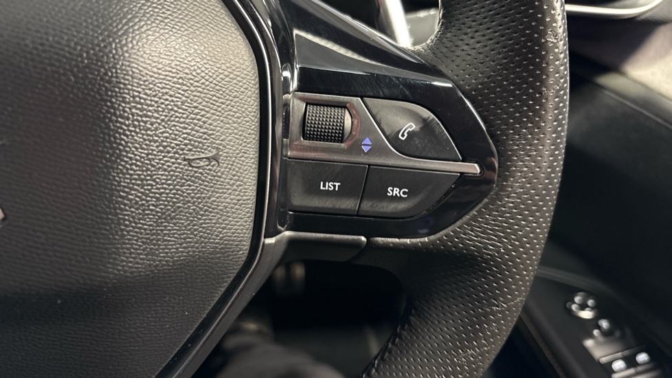 Peugeot 5008 1.2 PureTech GT Premium 5dr EAT8 Petrol Estate - Image 27