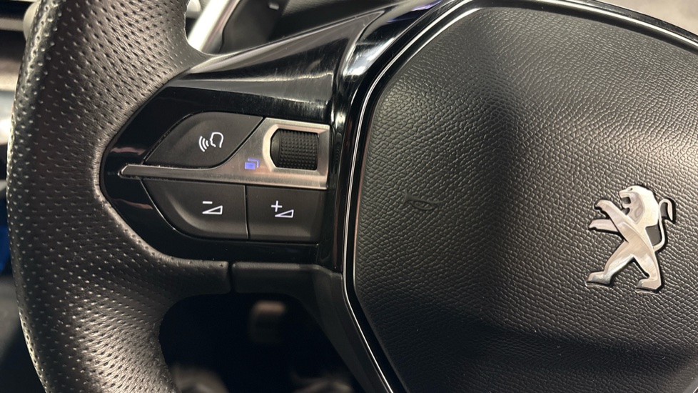 Peugeot 5008 1.2 PureTech GT Premium 5dr EAT8 Petrol Estate - Image 28