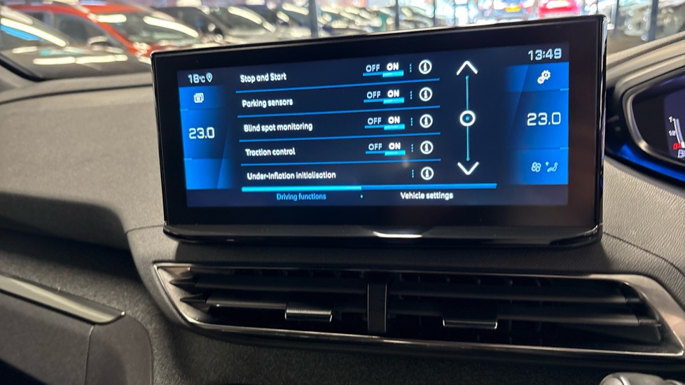 Peugeot 3008 1.5 BlueHDi Allure Premium+ 5dr EAT8 Diesel Estate - Image 34