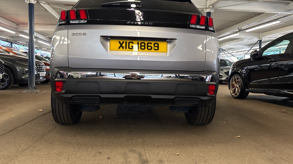 Peugeot 3008 1.5 BlueHDi Allure Premium+ 5dr EAT8 Diesel Estate - Image 48