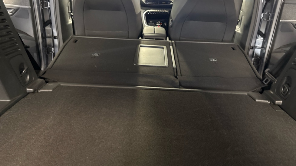 Peugeot 3008 1.5 BlueHDi Allure Premium+ 5dr EAT8 Diesel Estate - Image 66