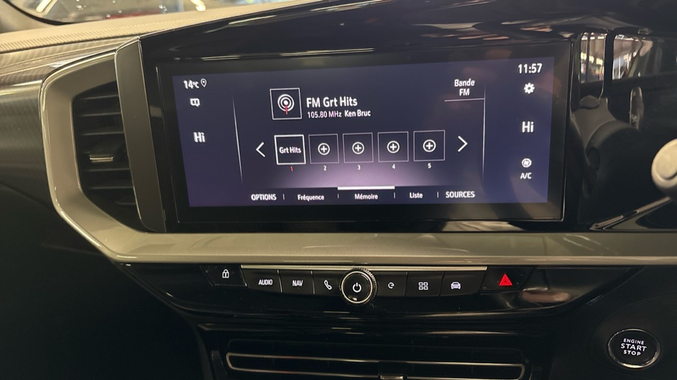 Vauxhall Mokka 100kW Ultimate 50kWh 5dr Auto Electric Hatchback - Image 32
