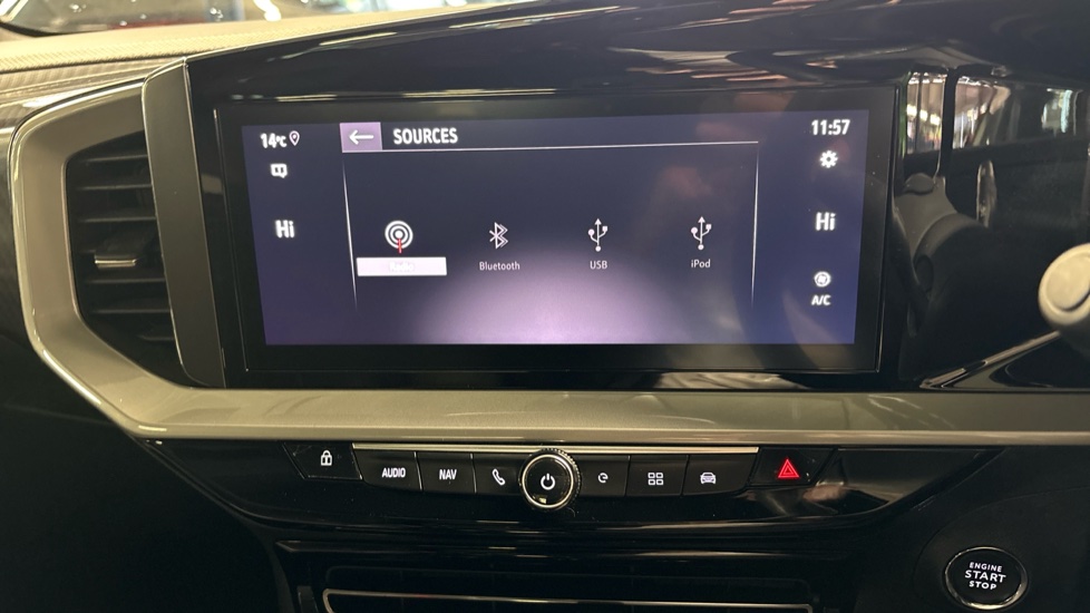 Vauxhall Mokka 100kW Ultimate 50kWh 5dr Auto Electric Hatchback - Image 33