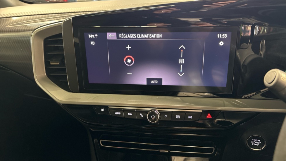 Vauxhall Mokka 100kW Ultimate 50kWh 5dr Auto Electric Hatchback - Image 35
