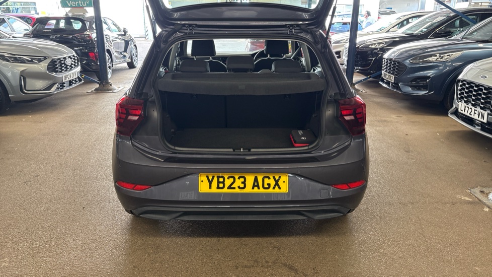Volkswagen Polo 1.0 Life 5dr Petrol Hatchback - Image 4