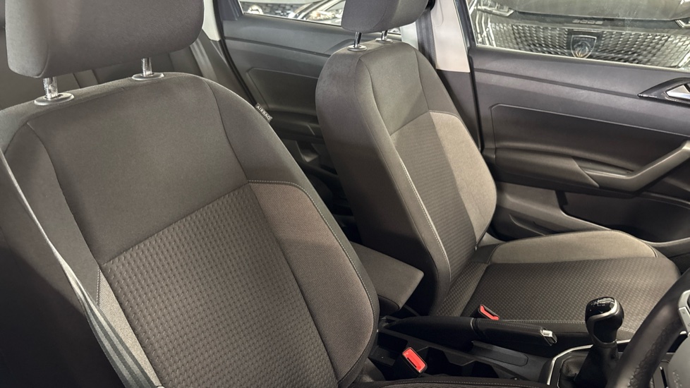Volkswagen Polo 1.0 Life 5dr Petrol Hatchback - Image 69