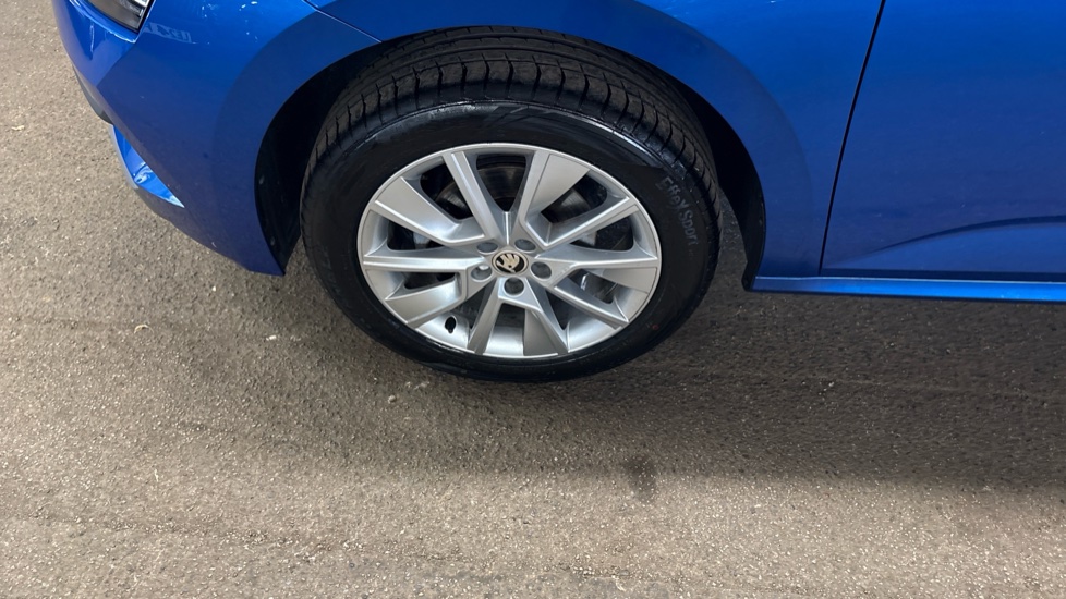 Skoda Kamiq 1.0 TSI 110 SE Drive 5dr Petrol Hatchback - Image 61