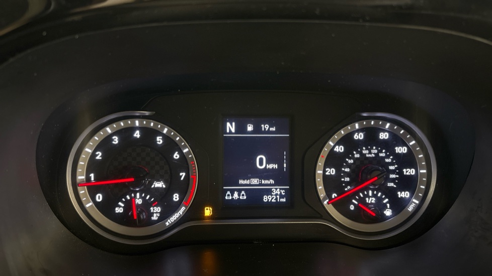 Hyundai i10 1.2 MPi Premium 5dr Auto Petrol Hatchback - Image 18
