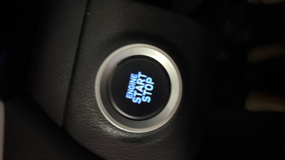 Hyundai i10 1.2 MPi Premium 5dr Auto Petrol Hatchback - Image 31
