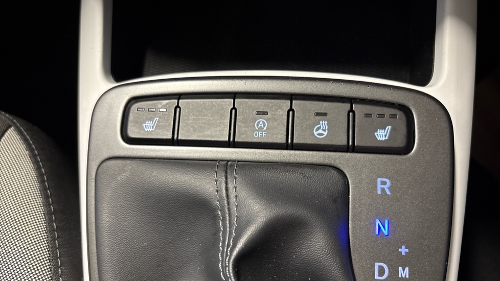 Hyundai i10 1.2 MPi Premium 5dr Auto Petrol Hatchback - Image 36