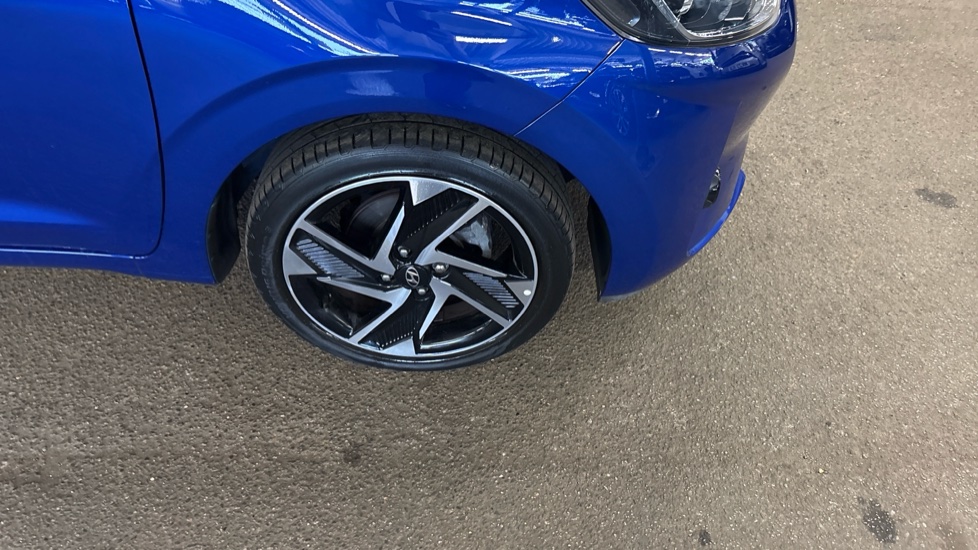 Hyundai i10 1.2 MPi Premium 5dr Auto Petrol Hatchback - Image 53