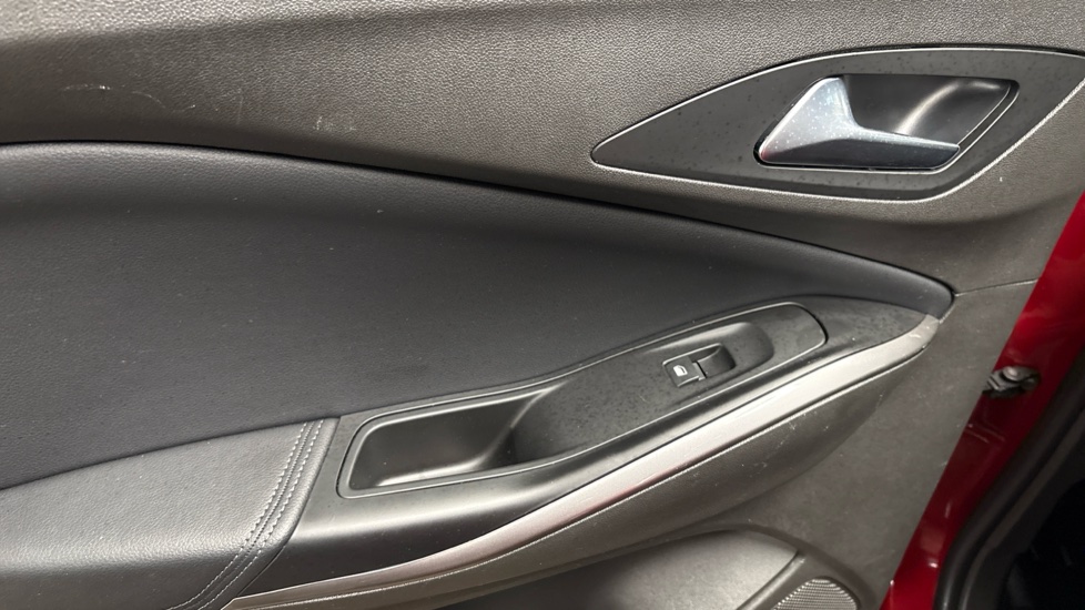 Vauxhall Grandland 1.2 Turbo Ultimate 5dr Petrol Hatchback - Image 57