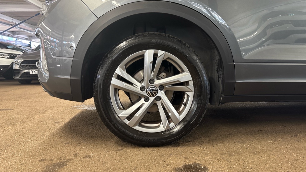 Volkswagen T-Roc 1.5 TSI R-Line 5dr DSG Petrol Hatchback - Image 7