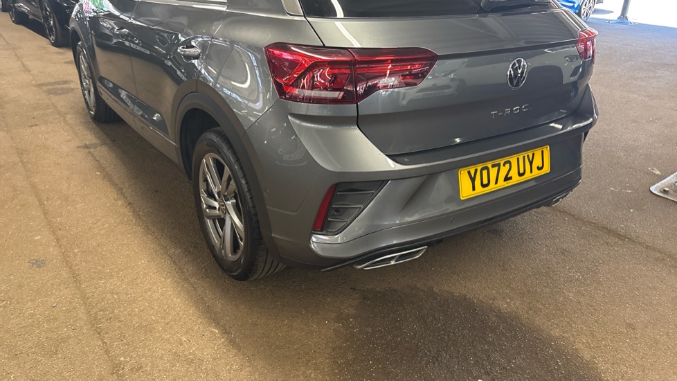 Volkswagen T-Roc 1.5 TSI R-Line 5dr DSG Petrol Hatchback - Image 54