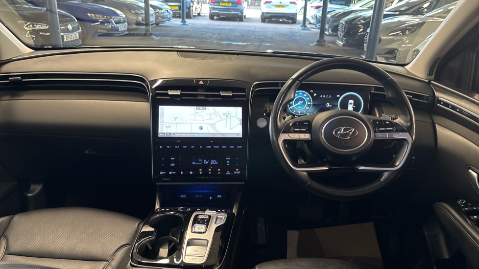 Hyundai TUCSON 1.6 TGDi Plug-in Hybrid Ultimate 5dr 4WD Auto Estate - Image 10